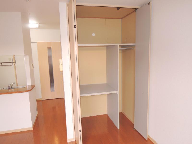 Receipt. Storage also enhance space