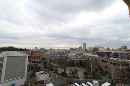 View photos from the dwelling unit. View from local Also good view there is no high buildings around!