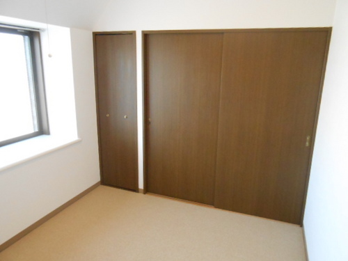 Other room space. Western-style about 5 tatami