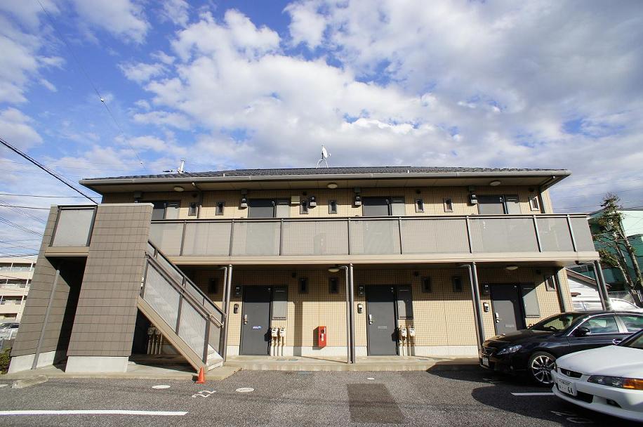 Building appearance. Heisei Built 16 years Shamezon of Sekisui House