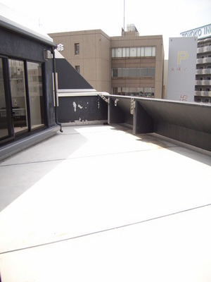 Balcony. top floor! ! roof balcony! !