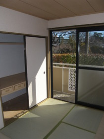 Living and room. Japanese-style room 6 quires