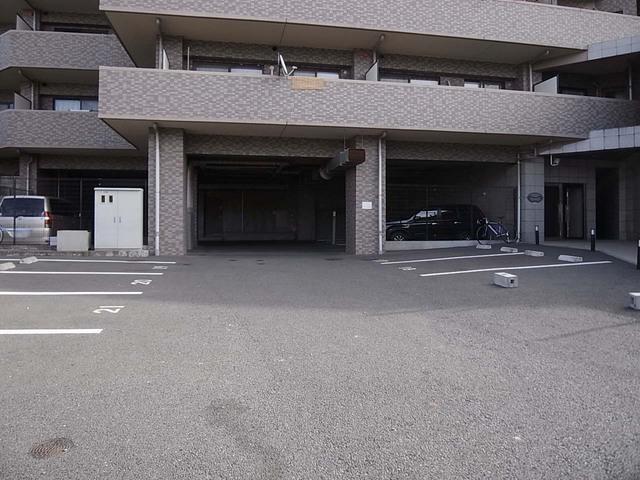 Parking lot