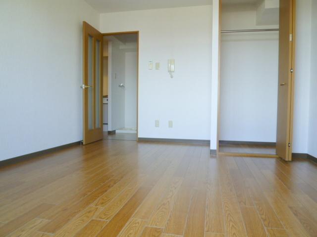 Living and room. There is also stored securely.