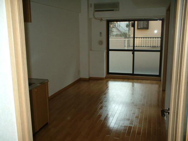 Other room space. ☆ The hearthstone of the family in the living room ☆