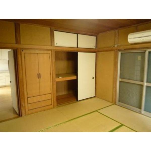 Other local. First floor Japanese-style room