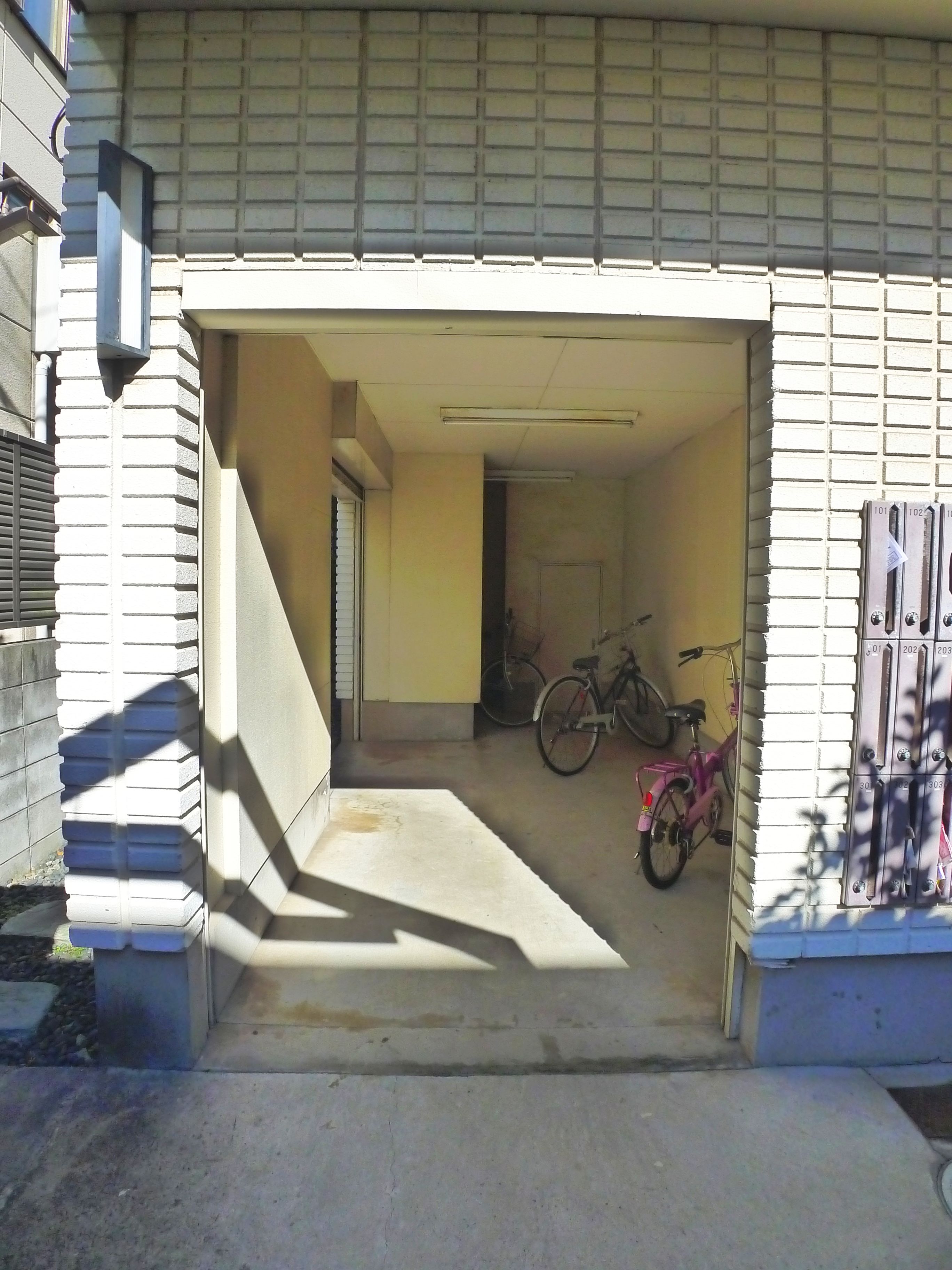 Entrance. ☆ Able If brokerage commissions 0.525-month ☆