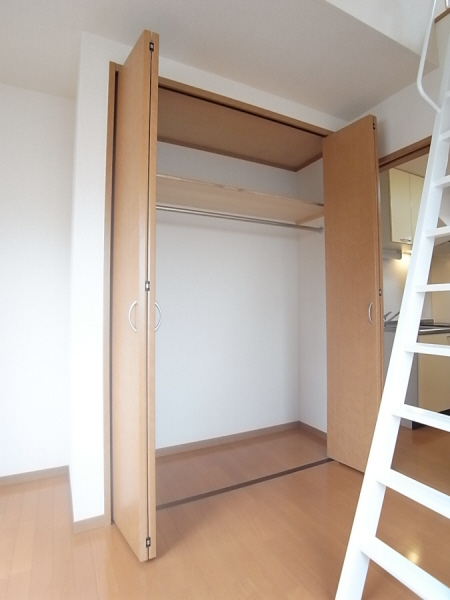 Receipt. Closet firmly