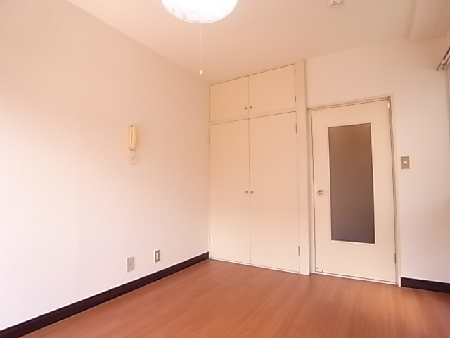 Other room space. Western style room.