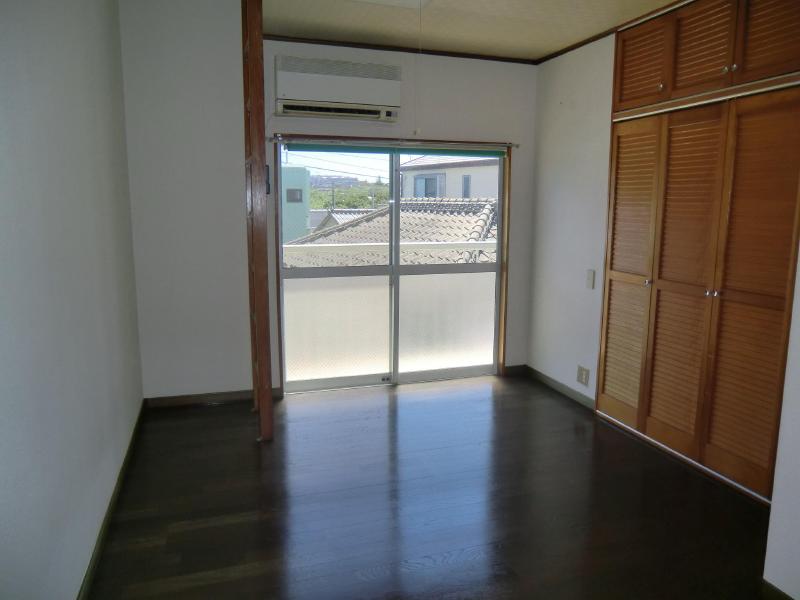 Living and room. Comfortable space in the second floor, which was also attached loft