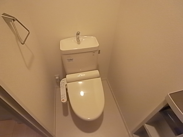 Other. With Washlet.