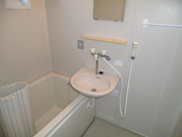 Bath. Bathing is also waiting for a beautiful and comfortable life