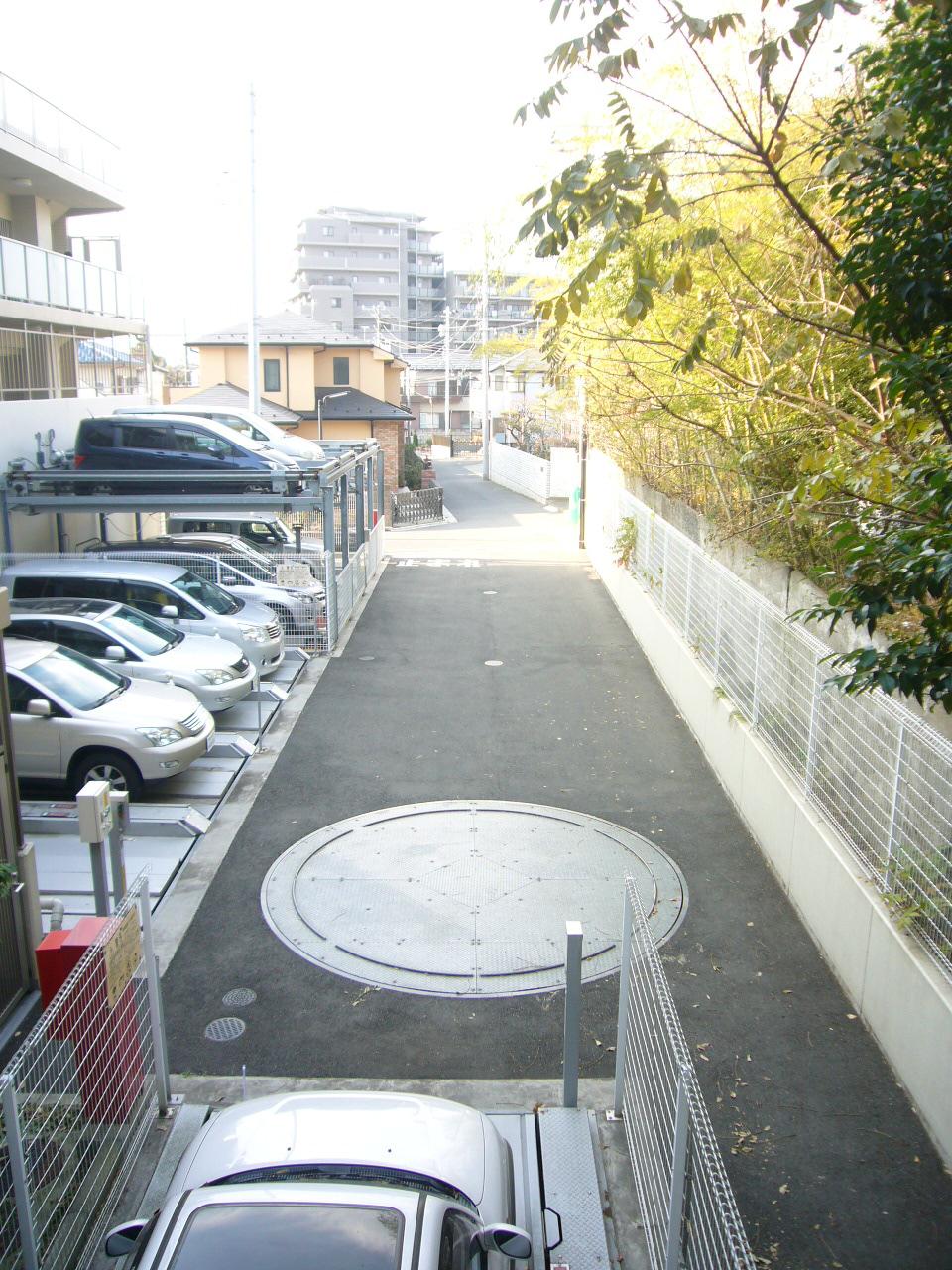Parking lot. ◆ Parking (January 2014) Shooting