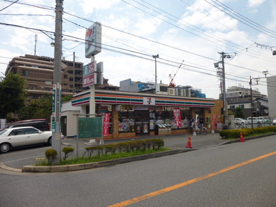 Convenience store. 239m to Seven-Eleven (convenience store)