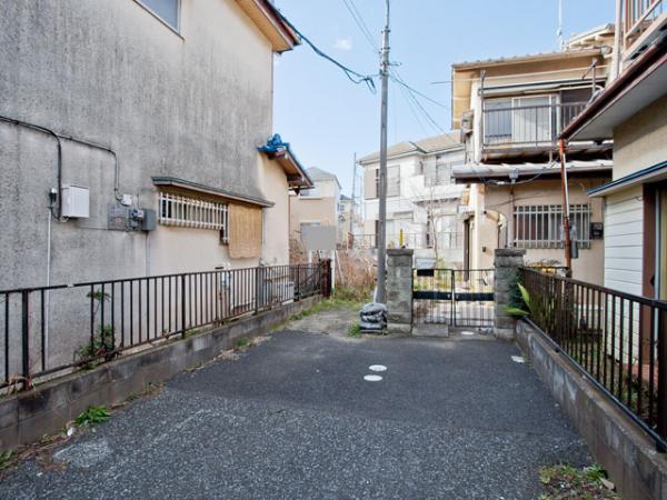 Local photos, including front road