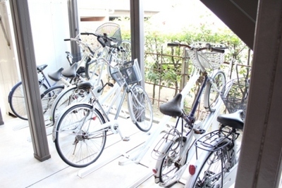 Other common areas. Bicycle-parking space ☆