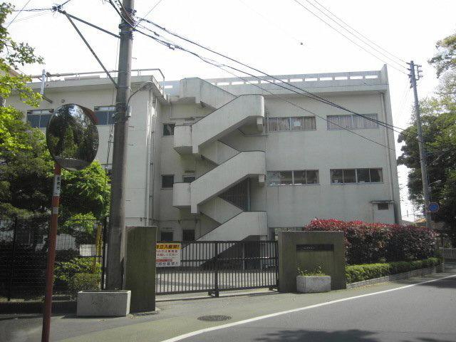 Primary school. 1236m to Funabashi City Hachiei Elementary School