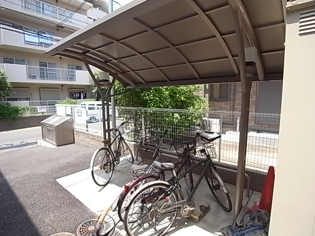 Other common areas. Bicycle storage