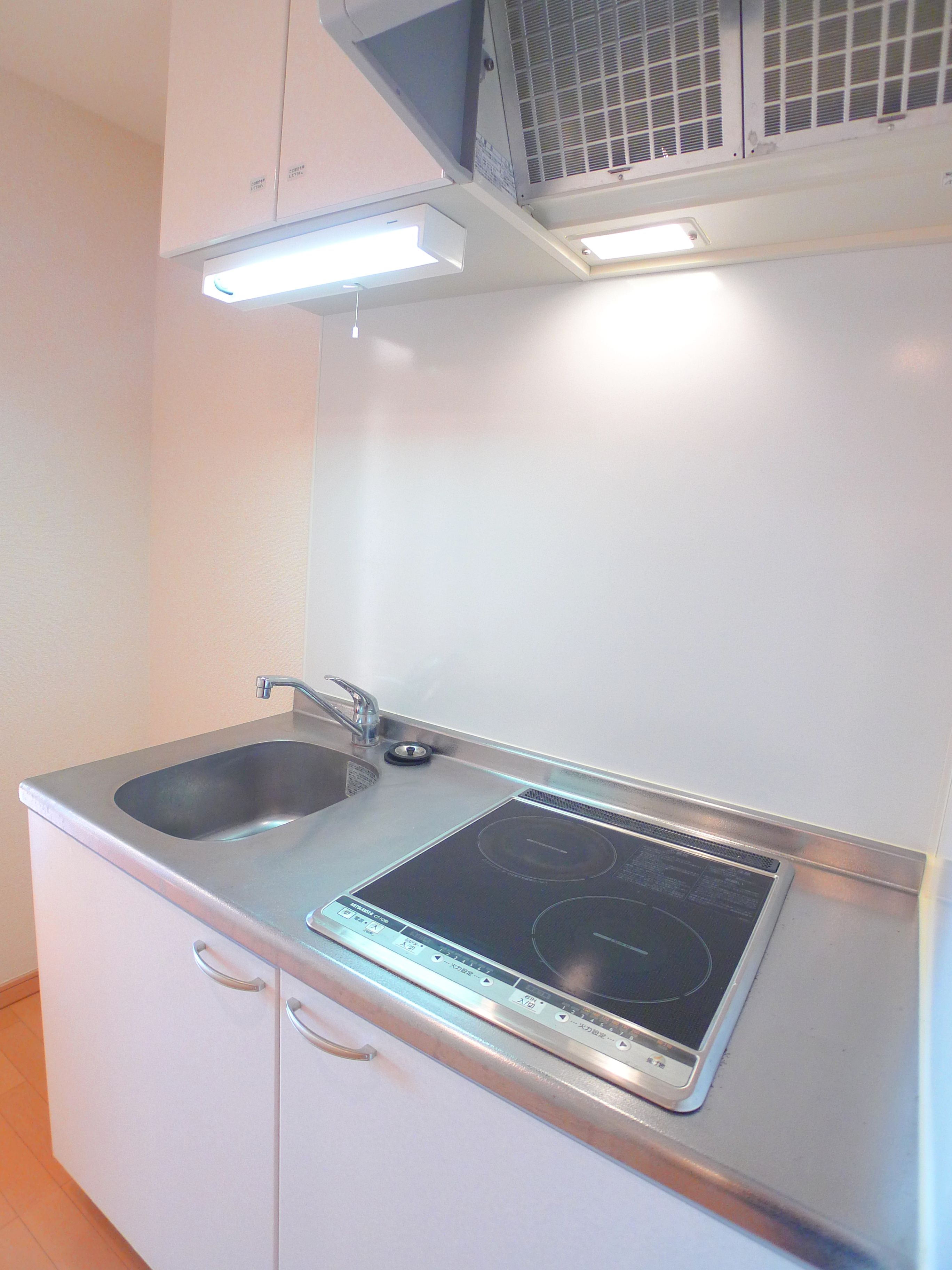 Kitchen. Able If brokerage commissions 0.525-month