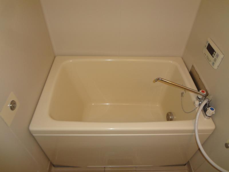 Bath. It comes with a reheating in the bath