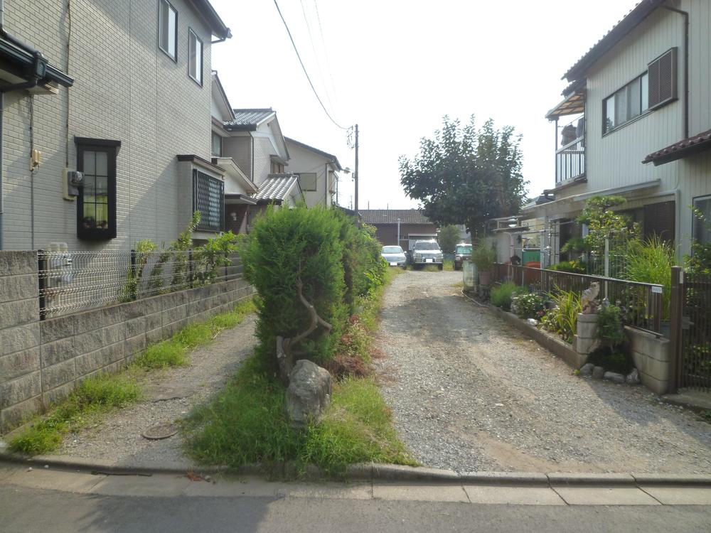 Local photos, including front road. Local (September 2013) Shooting