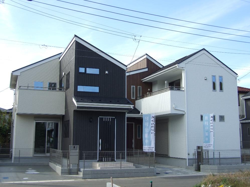 Building plan example (exterior photos)