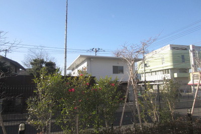 View. The entire surface is opened.