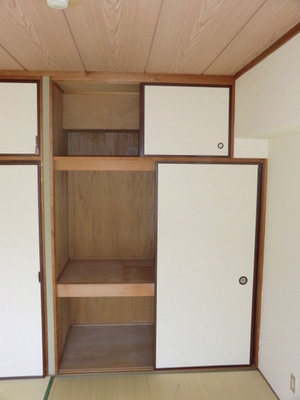 Receipt. Convenient storage space