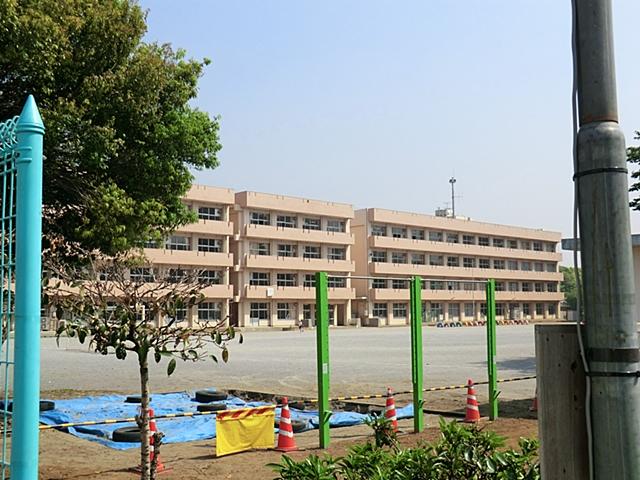 Primary school. Gyoda until Nishi Elementary School 390m