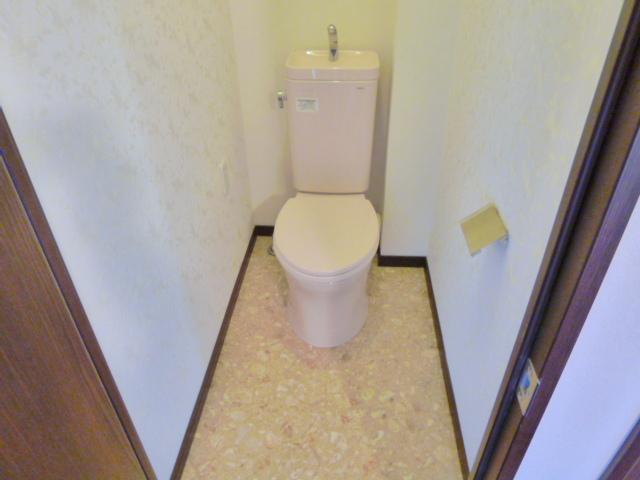 Toilet
