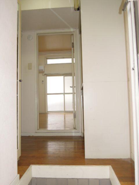 Entrance. Walk to the ion is a 3-minute.