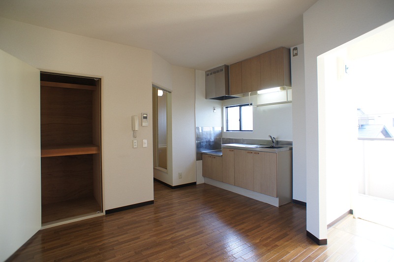 Receipt. There is also housed in the dining kitchen.