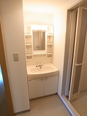 Washroom. Every morning of the dressing is here ☆