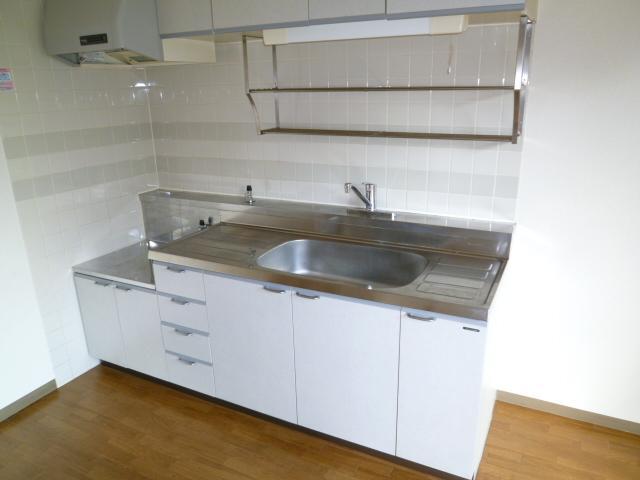 Kitchen. Two-burner stove installation Allowed. Firmly workbench.