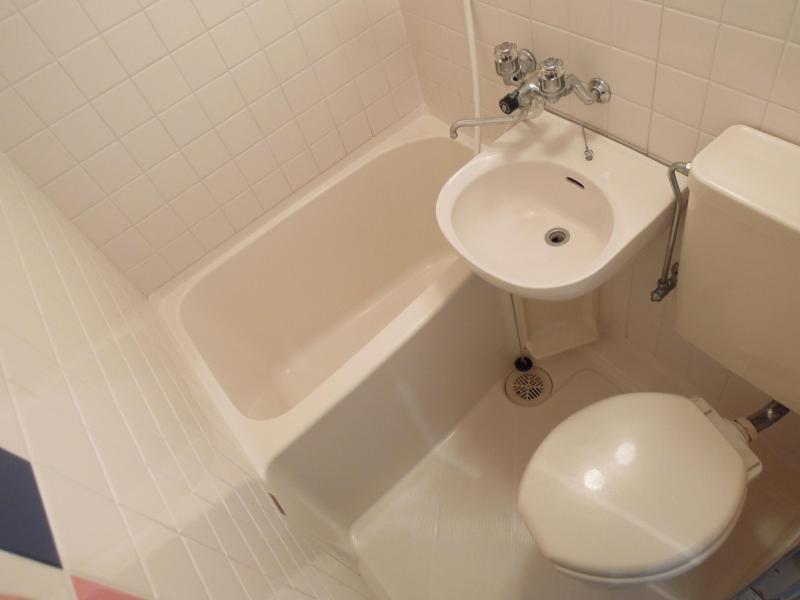 Bath. Will the unit bus ・ Renovation is complete