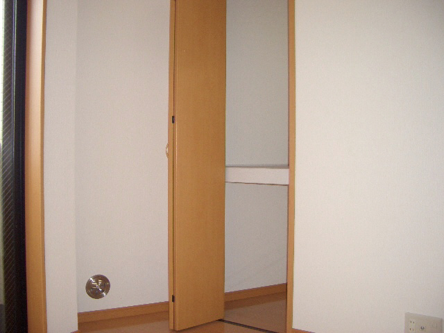 Other room space. Storage room