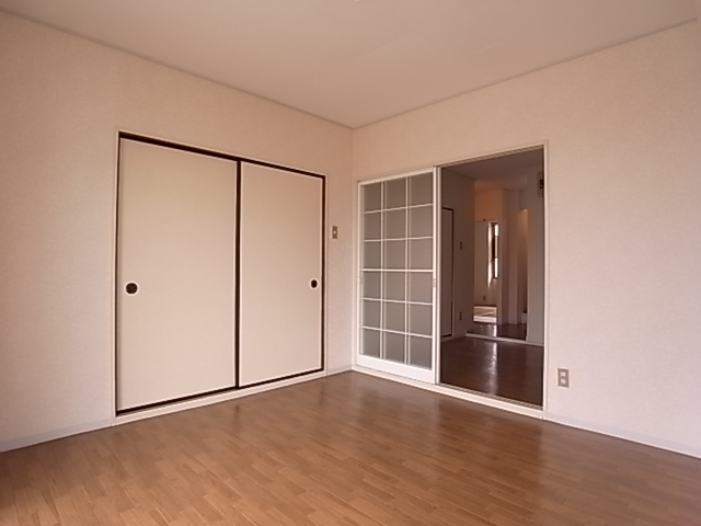 Other room space. This is useful if there is a hardware store in the neighborhood.