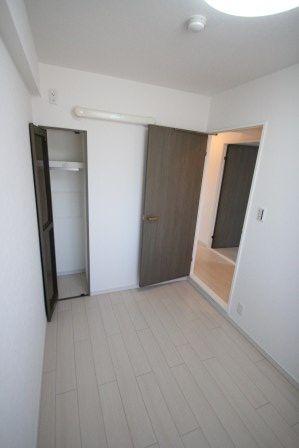 Non-living room. Western-style 2 storage