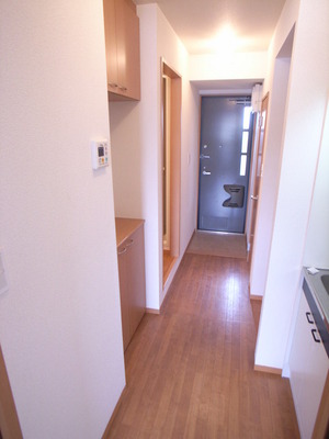 Entrance. Relaxed some entrance space ☆