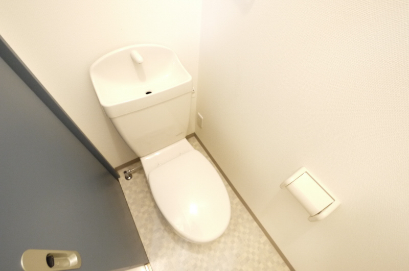 Toilet. The feeling is good toilet clean