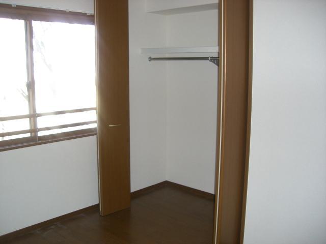 Receipt. Housing is depth tappuri.