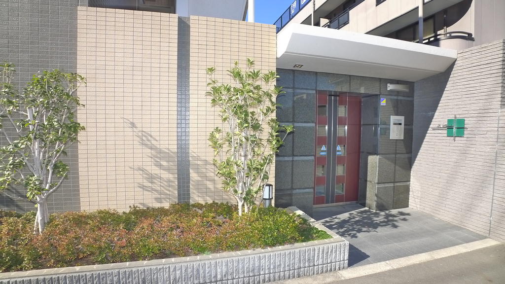 Entrance. ☆ The room looking for Able Shimousa Zhongshan shop ☆ 047-302-8118 ☆