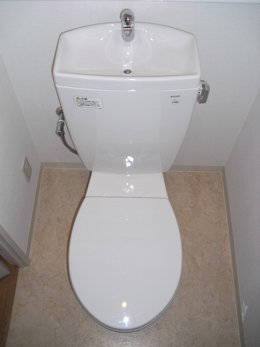 Toilet. ☆ Able If brokerage commissions 0.525-month ☆