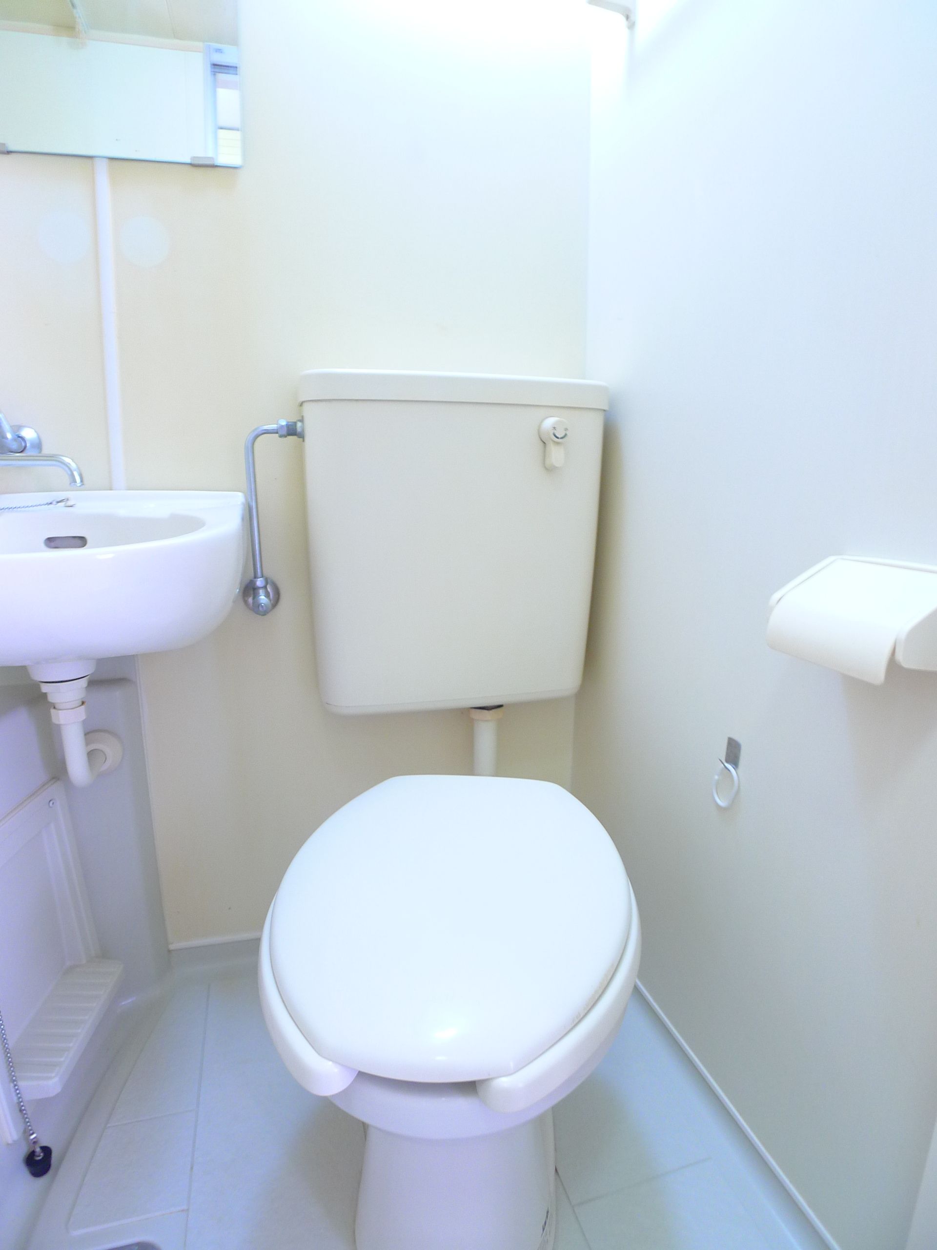 Toilet. ☆ Able If brokerage commissions 0.525-month ☆