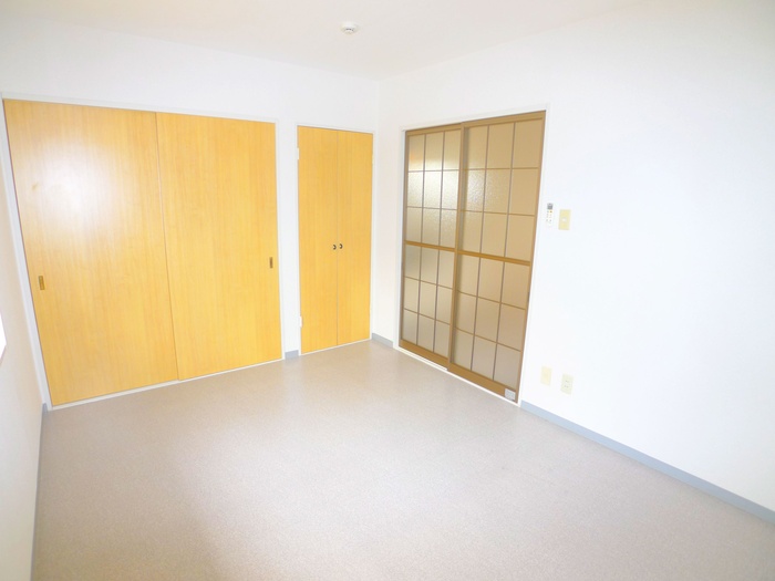 Living and room. ☆ Able If brokerage commissions 0.525-month ☆