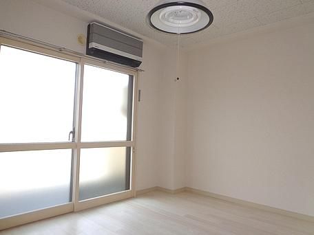 Living and room. Stylish floor where the white tones