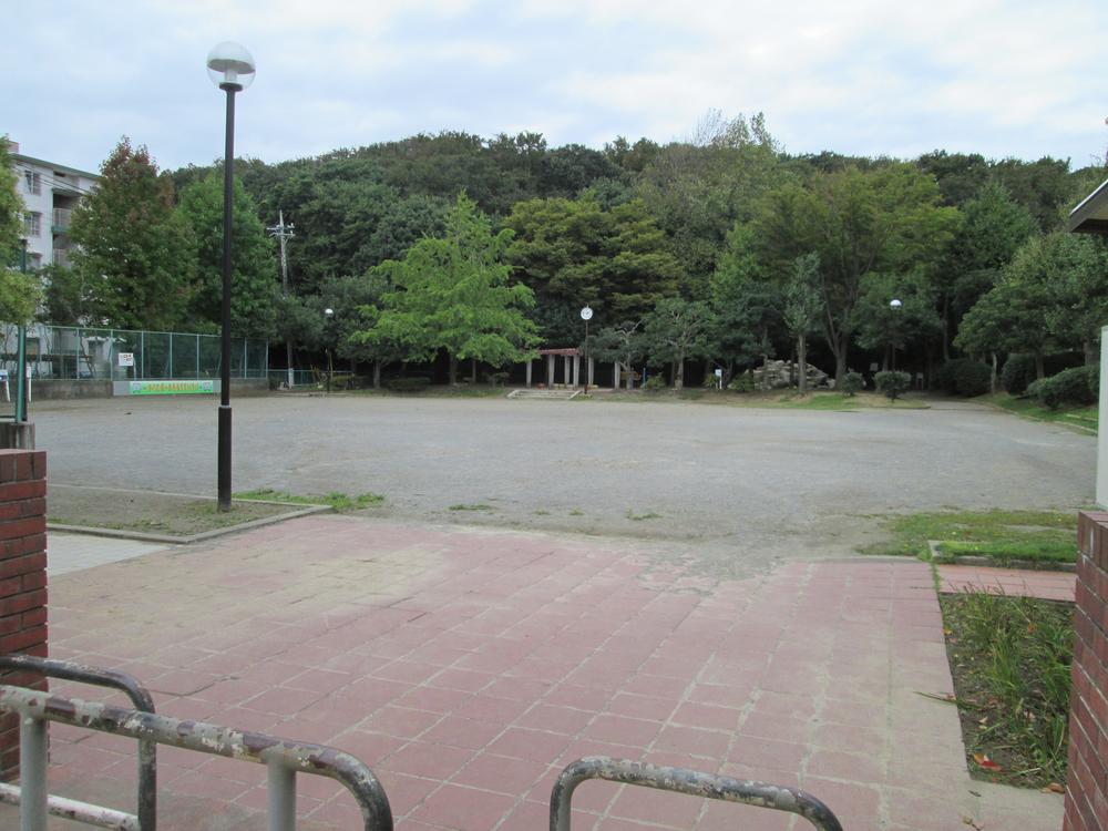 park. To 796m close to Takinoi park has lush Takinoi park