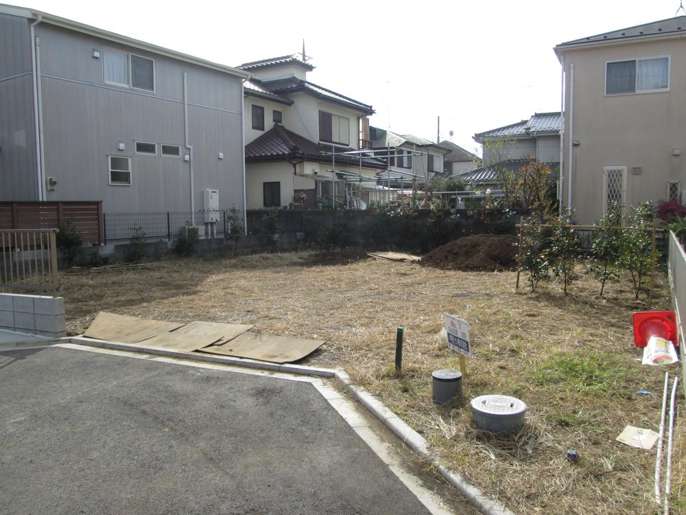 Local land photo. Sale is the compartment maximum of No. 7 land. Although the front road is north, This street day is good