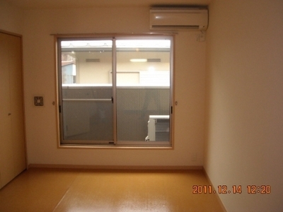 Living and room. South-facing room!