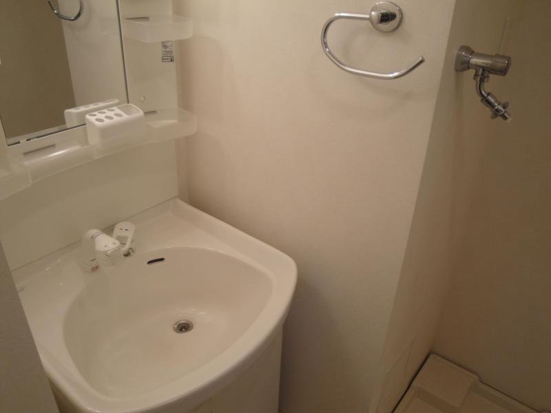 Washroom. A feeling of cleanliness is water around